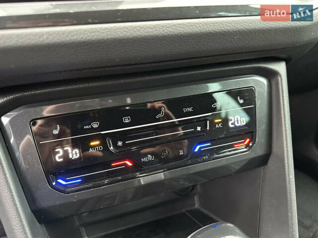 Сірий Фольксваген Тігуан, об'ємом двигуна 1.97 л та пробігом 160 тис. км за 28650 $, фото 51 на Automoto.ua