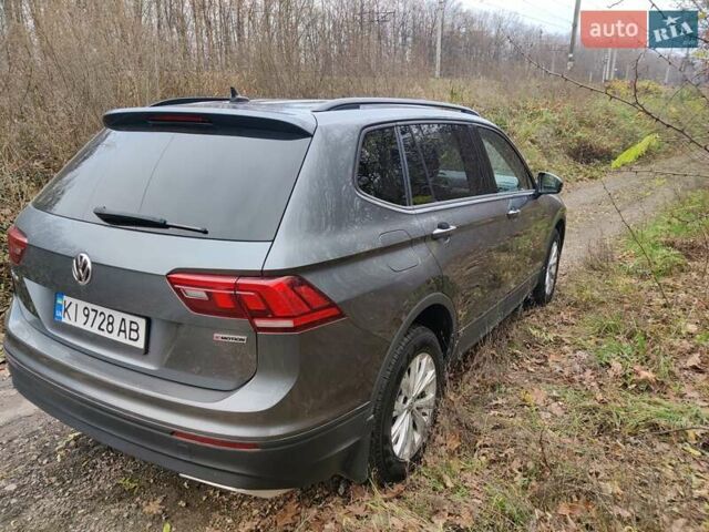Серый Фольксваген Тигуан, объемом двигателя 1.98 л и пробегом 76 тыс. км за 19200 $, фото 3 на Automoto.ua