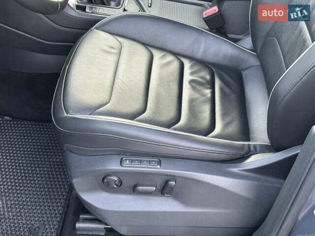 Серый Фольксваген Тигуан, объемом двигателя 1.97 л и пробегом 180 тыс. км за 31000 $, фото 15 на Automoto.ua