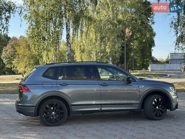 Серый Фольксваген Тигуан, объемом двигателя 1.98 л и пробегом 82 тыс. км за 21499 $, фото 9 на Automoto.ua