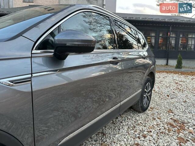 Серый Фольксваген Тигуан, объемом двигателя 1.97 л и пробегом 212 тыс. км за 26500 $, фото 7 на Automoto.ua