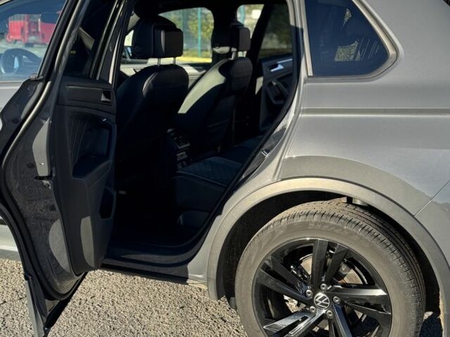 Серый Фольксваген Тигуан, объемом двигателя 2 л и пробегом 52 тыс. км за 36999 $, фото 16 на Automoto.ua