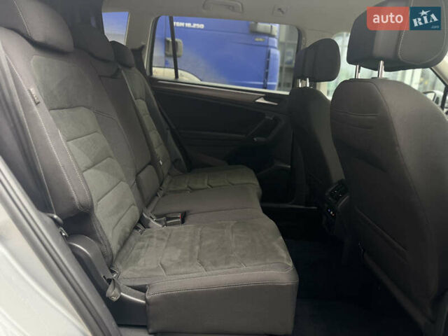 Сірий Фольксваген Тігуан, об'ємом двигуна 2 л та пробігом 204 тис. км за 34499 $, фото 22 на Automoto.ua