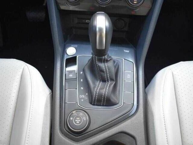 Серый Фольксваген Тигуан, объемом двигателя 2 л и пробегом 45 тыс. км за 9000 $, фото 11 на Automoto.ua