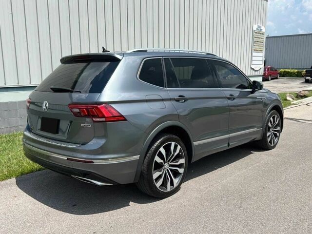 Серый Фольксваген Тигуан, объемом двигателя 2 л и пробегом 38 тыс. км за 13000 $, фото 5 на Automoto.ua