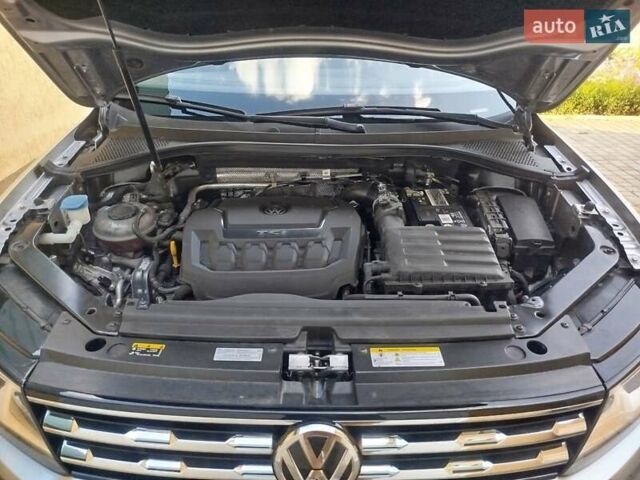 Серый Фольксваген Тигуан, объемом двигателя 1.98 л и пробегом 60 тыс. км за 19000 $, фото 24 на Automoto.ua