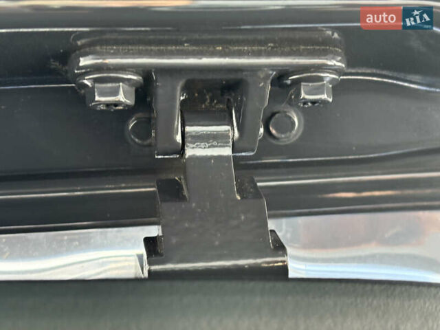 Серый Фольксваген Тигуан, объемом двигателя 2 л и пробегом 176 тыс. км за 27950 $, фото 101 на Automoto.ua