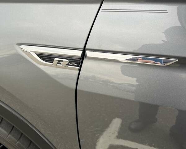 Серый Фольксваген Тигуан, объемом двигателя 1.98 л и пробегом 98 тыс. км за 24500 $, фото 26 на Automoto.ua