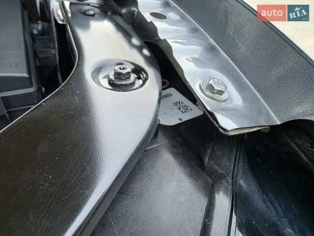 Серый Фольксваген Тигуан, объемом двигателя 1.98 л и пробегом 92 тыс. км за 24500 $, фото 62 на Automoto.ua