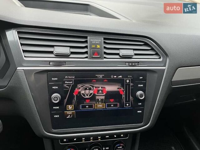 Серый Фольксваген Тигуан, объемом двигателя 2 л и пробегом 119 тыс. км за 19500 $, фото 44 на Automoto.ua