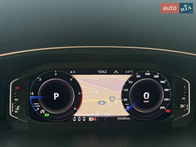 Сірий Фольксваген Тігуан, об'ємом двигуна 2 л та пробігом 204 тис. км за 34499 $, фото 33 на Automoto.ua