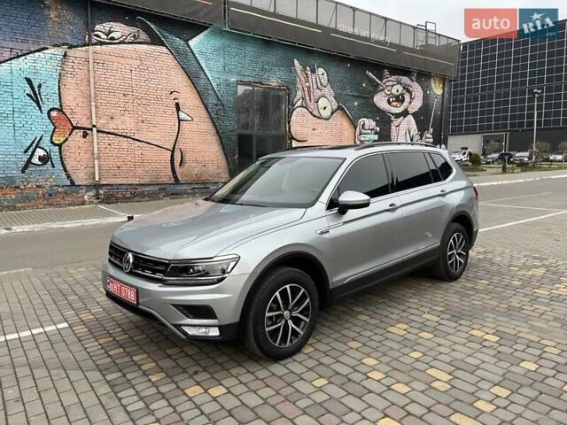 Серый Фольксваген Тигуан, объемом двигателя 2 л и пробегом 119 тыс. км за 19500 $, фото 68 на Automoto.ua