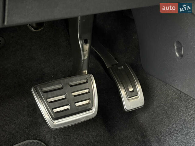 Серый Фольксваген Тигуан, объемом двигателя 2 л и пробегом 176 тыс. км за 27950 $, фото 67 на Automoto.ua