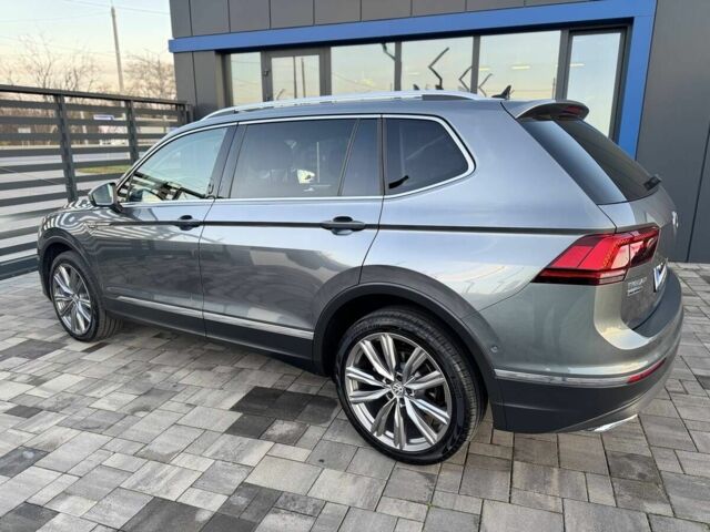 Серый Фольксваген Тигуан, объемом двигателя 2 л и пробегом 172 тыс. км за 33700 $, фото 9 на Automoto.ua