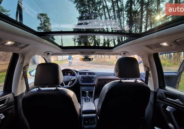 Серый Фольксваген Тигуан, объемом двигателя 1.98 л и пробегом 82 тыс. км за 25000 $, фото 6 на Automoto.ua