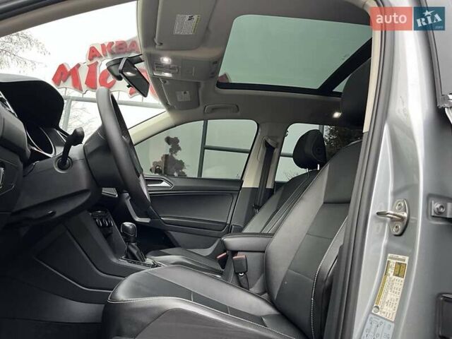 Серый Фольксваген Тигуан, объемом двигателя 2 л и пробегом 119 тыс. км за 19500 $, фото 30 на Automoto.ua