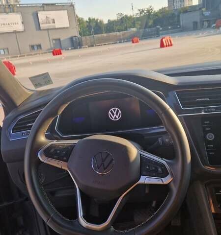 Серый Фольксваген Тигуан, объемом двигателя 1.98 л и пробегом 99 тыс. км за 26000 $, фото 13 на Automoto.ua