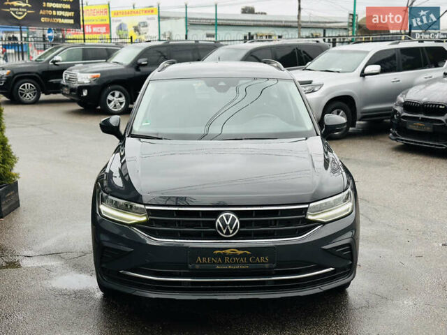 Серый Фольксваген Тигуан, объемом двигателя 1.97 л и пробегом 150 тыс. км за 26300 $, фото 7 на Automoto.ua