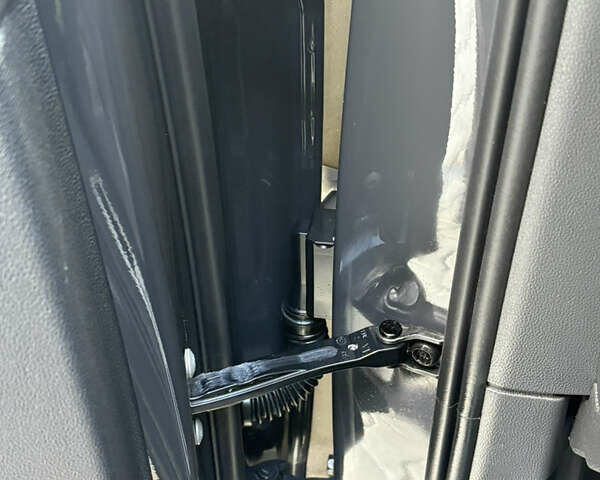 Серый Фольксваген Тигуан, объемом двигателя 2 л и пробегом 176 тыс. км за 27950 $, фото 99 на Automoto.ua