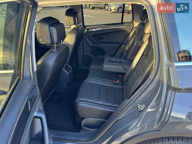 Серый Фольксваген Тигуан, объемом двигателя 1.97 л и пробегом 30 тыс. км за 35000 $, фото 17 на Automoto.ua