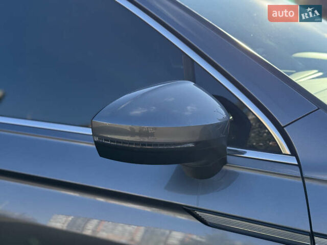 Серый Фольксваген Тигуан, объемом двигателя 2 л и пробегом 120 тыс. км за 23500 $, фото 39 на Automoto.ua