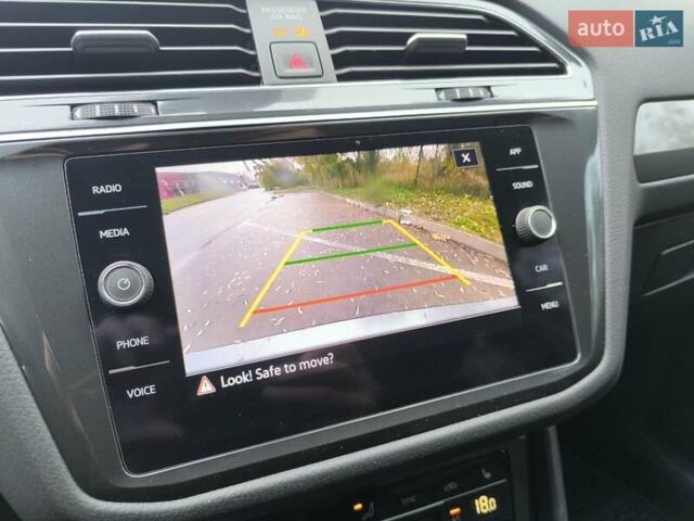 Сірий Фольксваген Тігуан, об'ємом двигуна 2 л та пробігом 63 тис. км за 23400 $, фото 37 на Automoto.ua