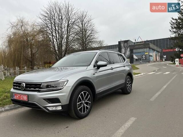 Серый Фольксваген Тигуан, объемом двигателя 2 л и пробегом 119 тыс. км за 19500 $, фото 93 на Automoto.ua