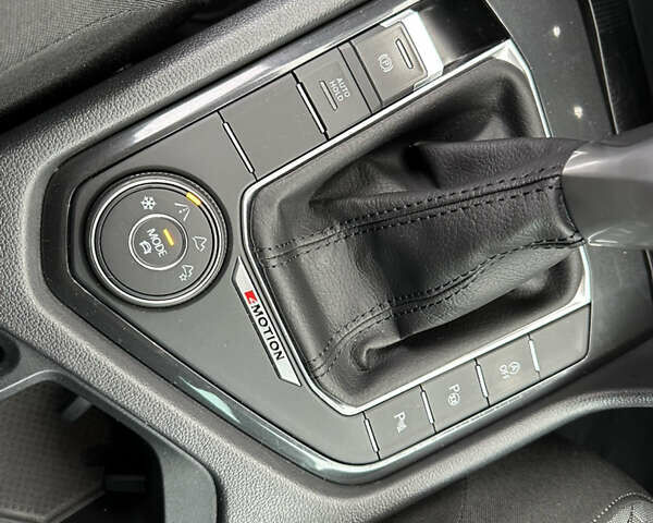 Сірий Фольксваген Тігуан, об'ємом двигуна 1.97 л та пробігом 160 тис. км за 28650 $, фото 55 на Automoto.ua