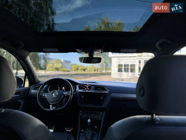 Серый Фольксваген Тигуан, объемом двигателя 1.98 л и пробегом 82 тыс. км за 21499 $, фото 22 на Automoto.ua