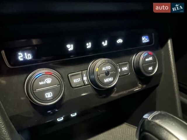 Серый Фольксваген Тигуан, объемом двигателя 1.97 л и пробегом 212 тыс. км за 26500 $, фото 15 на Automoto.ua