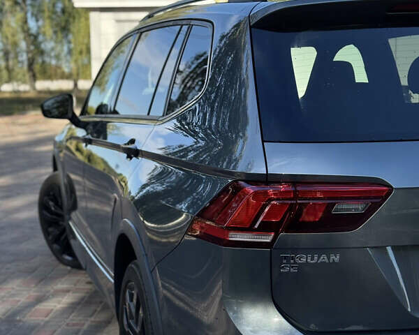 Серый Фольксваген Тигуан, объемом двигателя 1.98 л и пробегом 82 тыс. км за 21499 $, фото 14 на Automoto.ua