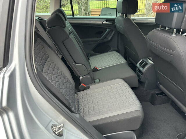 Сірий Фольксваген Тігуан, об'ємом двигуна 1.97 л та пробігом 160 тис. км за 28650 $, фото 101 на Automoto.ua