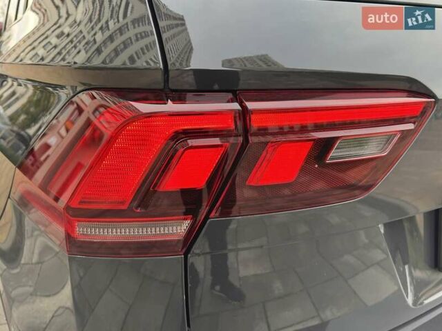 Фольксваген Тигуан 2021 в Киеве на Automoto.ua Серый Фольксваген Тигуан, объемом двигателя 1.97 л и пробегом 51 тыс. км за 34900 $, фото 19 на Automoto.ua