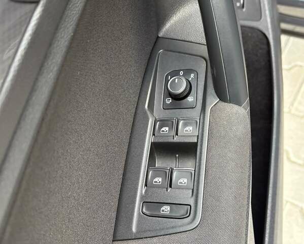 Серый Фольксваген Тигуан, объемом двигателя 2 л и пробегом 176 тыс. км за 27950 $, фото 42 на Automoto.ua