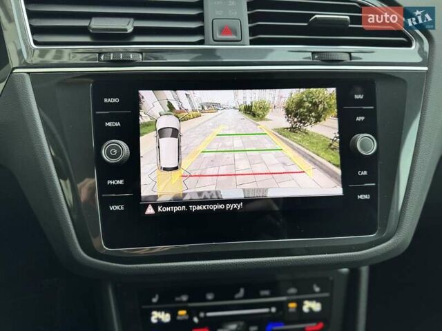 Фольксваген Тигуан 2021 в Киеве на Automoto.ua Серый Фольксваген Тигуан, объемом двигателя 1.97 л и пробегом 51 тыс. км за 34900 $, фото 47 на Automoto.ua