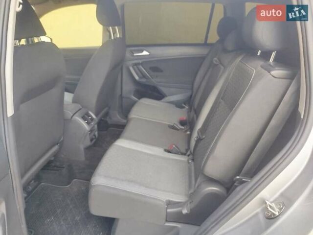 Серый Фольксваген Тигуан, объемом двигателя 1.98 л и пробегом 60 тыс. км за 19000 $, фото 16 на Automoto.ua