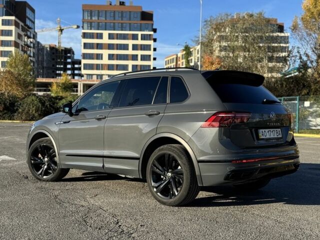 Серый Фольксваген Тигуан, объемом двигателя 2 л и пробегом 52 тыс. км за 36999 $, фото 3 на Automoto.ua