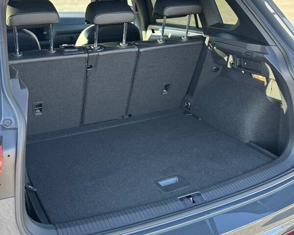 Серый Фольксваген Тигуан, объемом двигателя 1.98 л и пробегом 52 тыс. км за 36999 $, фото 9 на Automoto.ua