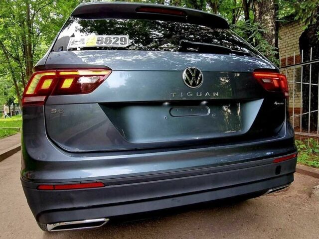 Серый Фольксваген Тигуан, объемом двигателя 2 л и пробегом 43 тыс. км за 13800 $, фото 7 на Automoto.ua