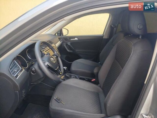 Серый Фольксваген Тигуан, объемом двигателя 1.98 л и пробегом 60 тыс. км за 19000 $, фото 18 на Automoto.ua