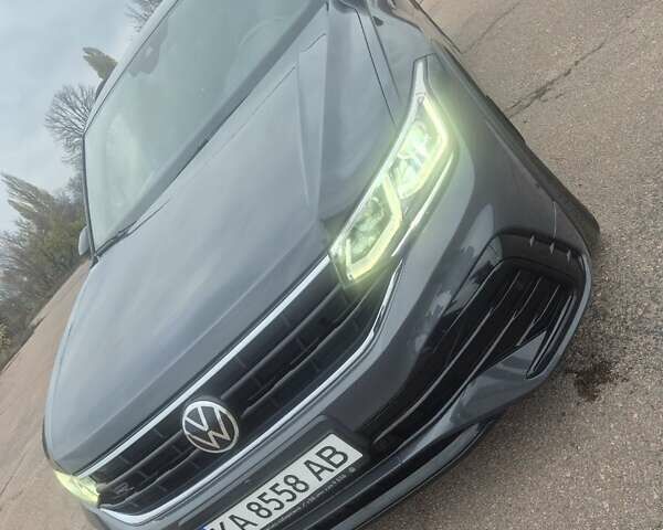 Серый Фольксваген Тигуан, объемом двигателя 2 л и пробегом 117 тыс. км за 34900 $, фото 7 на Automoto.ua