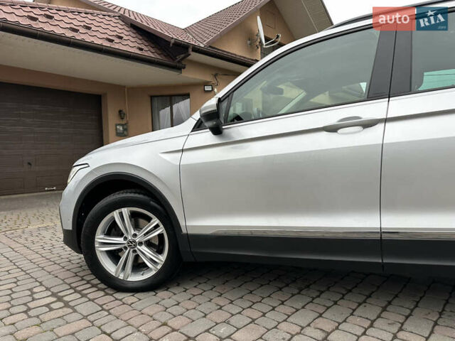 Сірий Фольксваген Тігуан, об'ємом двигуна 1.97 л та пробігом 160 тис. км за 28650 $, фото 24 на Automoto.ua