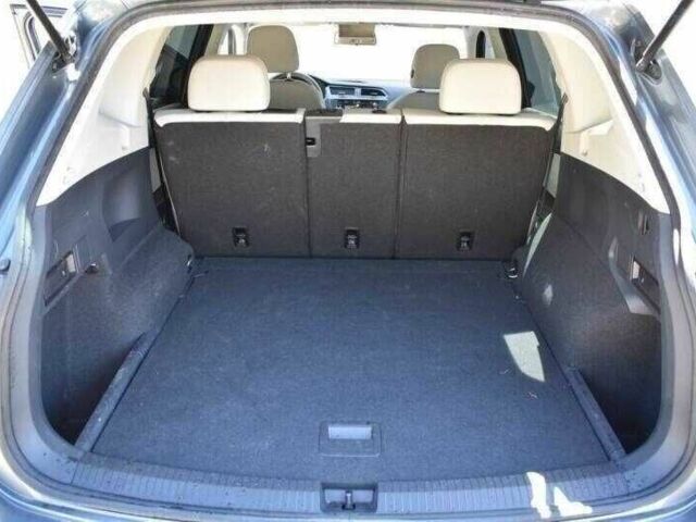 Серый Фольксваген Тигуан, объемом двигателя 2 л и пробегом 45 тыс. км за 9000 $, фото 7 на Automoto.ua