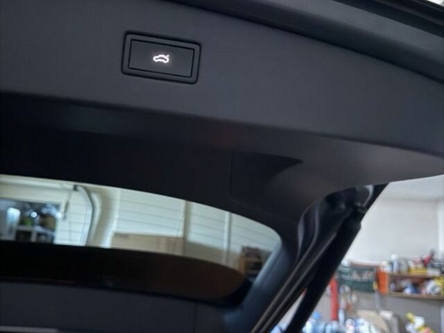 Серый Фольксваген Тигуан, объемом двигателя 2 л и пробегом 52 тыс. км за 36999 $, фото 23 на Automoto.ua