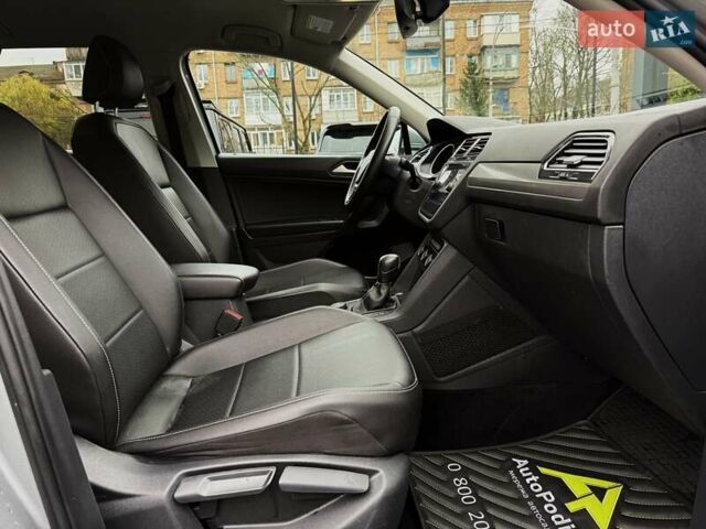 Серый Фольксваген Тигуан, объемом двигателя 1.98 л и пробегом 100 тыс. км за 23900 $, фото 31 на Automoto.ua