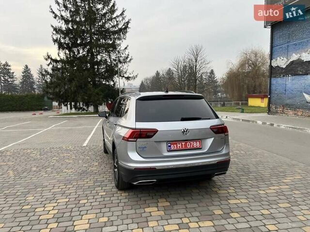 Серый Фольксваген Тигуан, объемом двигателя 2 л и пробегом 119 тыс. км за 19500 $, фото 57 на Automoto.ua