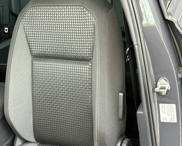 Серый Фольксваген Тигуан, объемом двигателя 2 л и пробегом 176 тыс. км за 27950 $, фото 68 на Automoto.ua