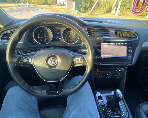 Серый Фольксваген Тигуан, объемом двигателя 1.98 л и пробегом 119 тыс. км за 21500 $, фото 14 на Automoto.ua