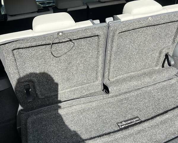 Серый Фольксваген Тигуан, объемом двигателя 1.98 л и пробегом 98 тыс. км за 24500 $, фото 93 на Automoto.ua