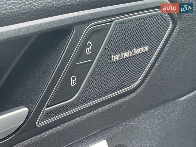 Серый Фольксваген Тигуан, объемом двигателя 2 л и пробегом 176 тыс. км за 27950 $, фото 43 на Automoto.ua